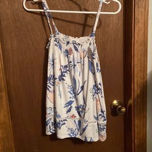 old navy tank top